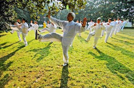 风湿性关节炎的预防在日常生活中可以怎样轻松进行？